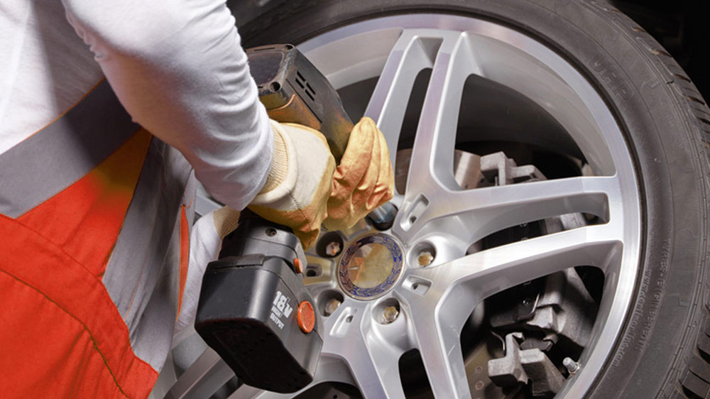 NIESEN bietet Reifenwechsel im Rahmen der Reifenlagerung